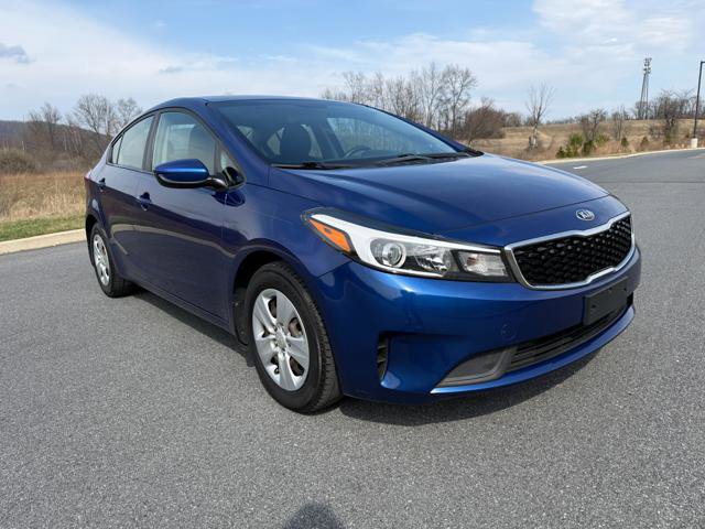 Used 2017 Kia Forte LX image 3