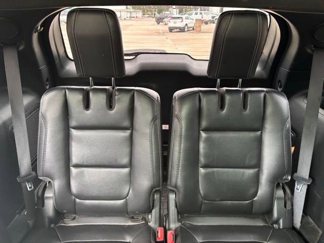 Used 2018 Ford Explorer Limited w/ Equipment Group 301A FWD image 21
