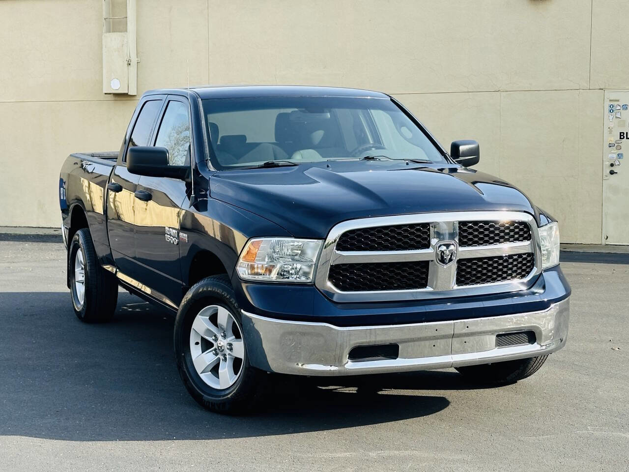 Used 2018 RAM 1500 ST w/ SXT Appearance Group image 1