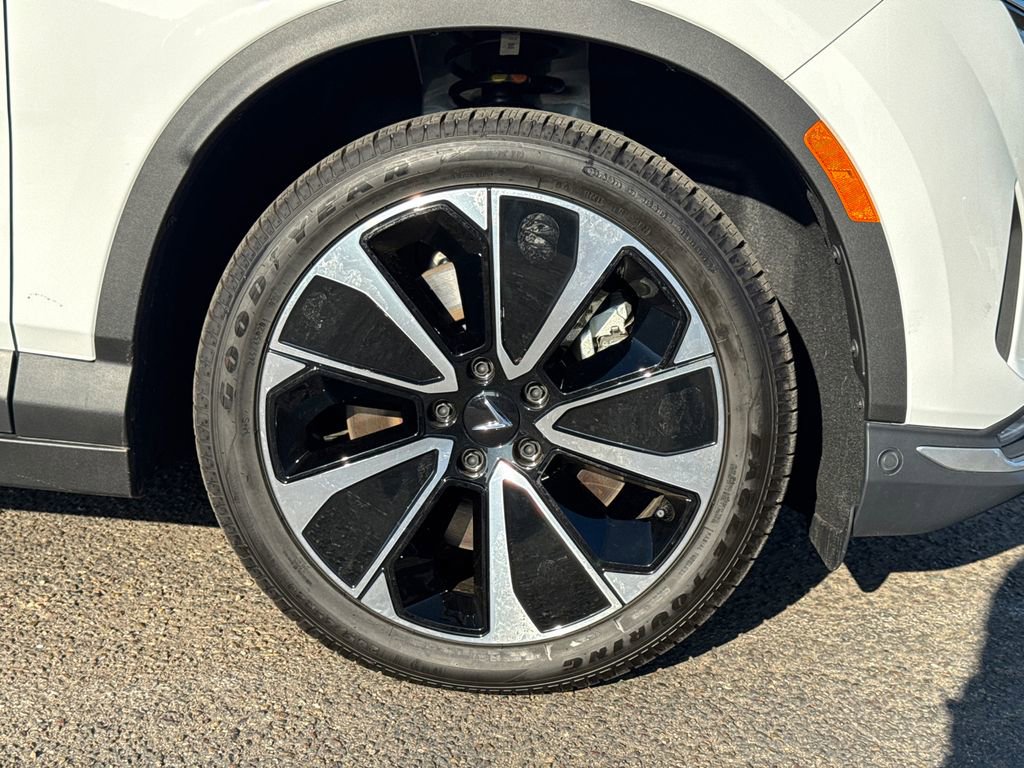 New 2025 VinFast VF 8 Plus AWD/4WD image 8