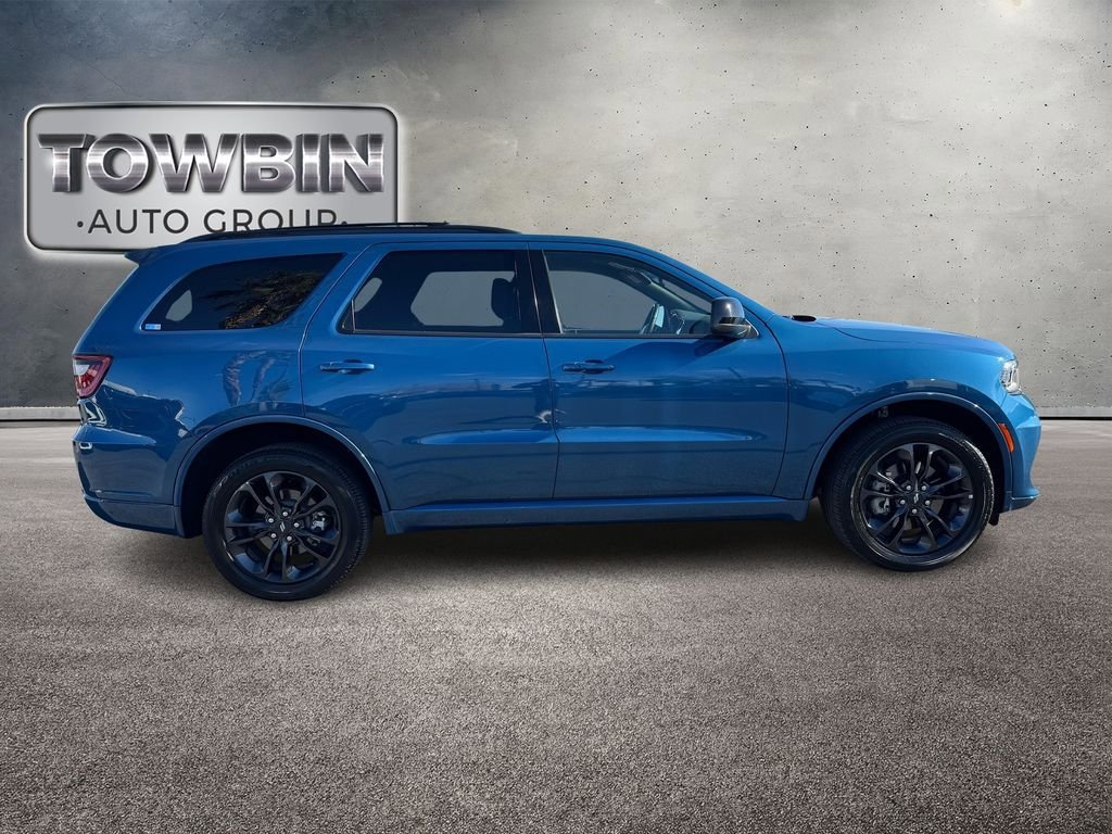 Used 2025 Dodge Durango GT w/ Blacktop Package AWD/4WD image 3