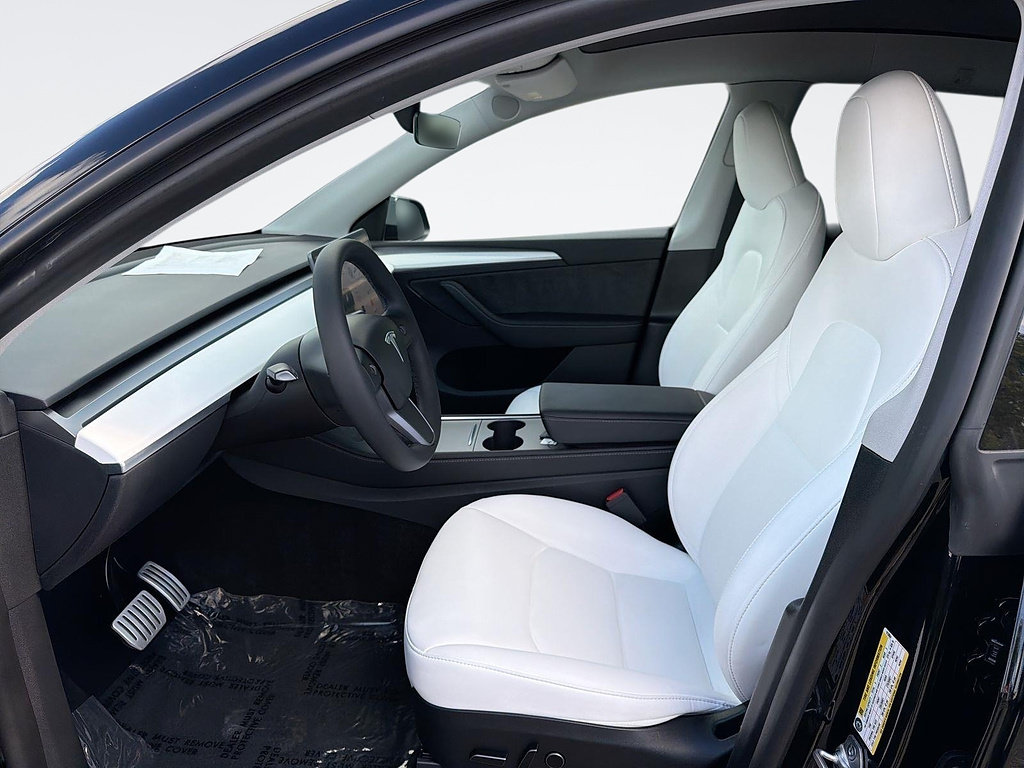 Used 2023 Tesla Model Y Performance AWD/4WD image 23