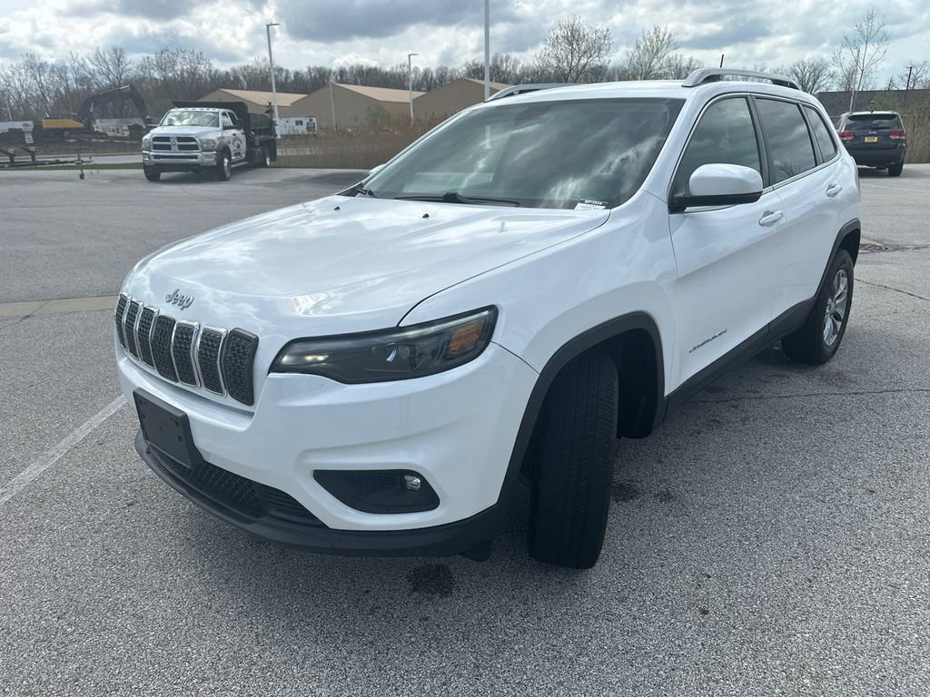 Used 2019 Jeep Cherokee Latitude Plus w/ Cold Weather Group image 7