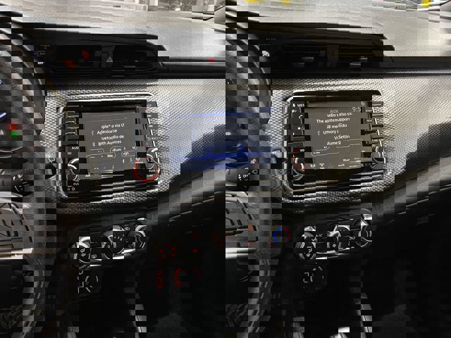 Used 2020 Nissan Kicks S image 17