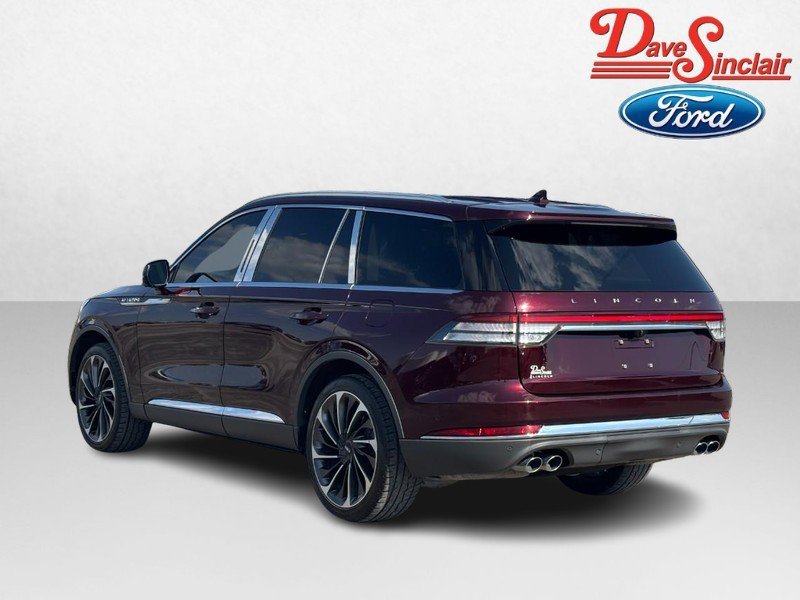 Used 2020 Lincoln Aviator Reserve w/ Equipment Group 202A image 9