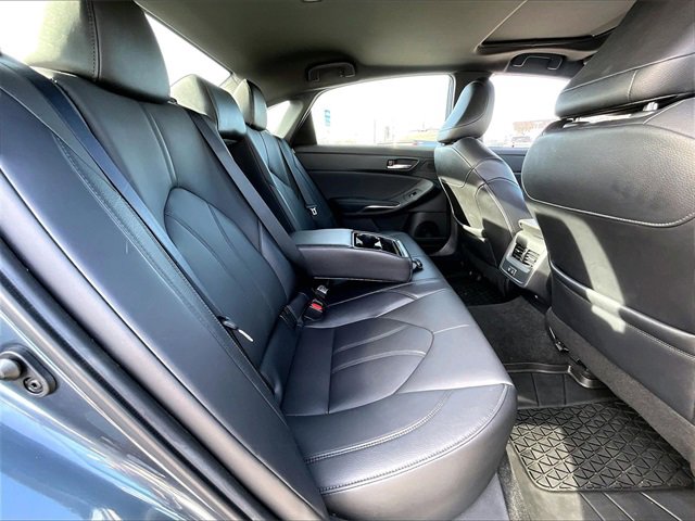Used 2022 Toyota Avalon XLE image 15