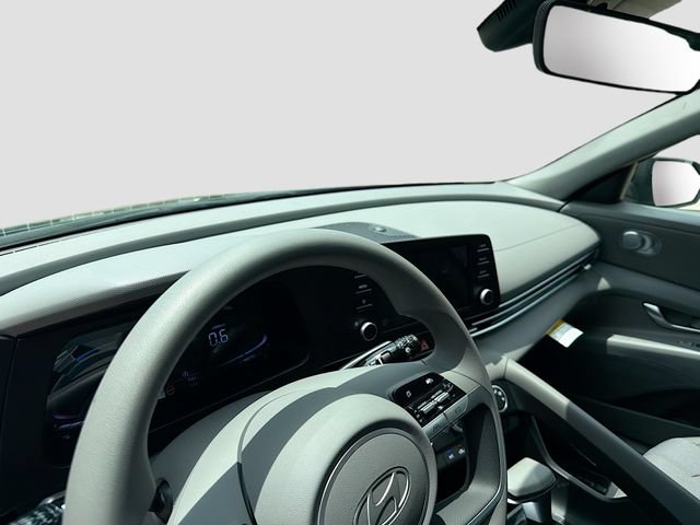 New 2026 Hyundai Elantra SE FWD image 9