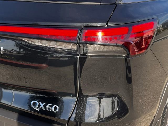 Certified 2024 INFINITI QX60 Pure image 32