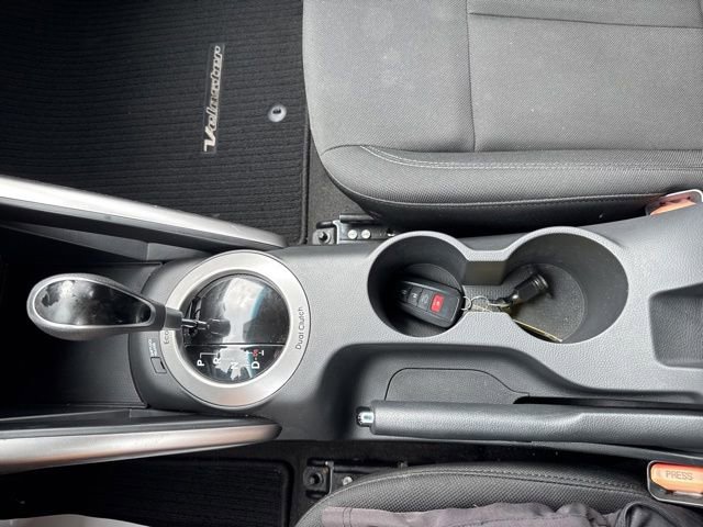 Used 2015 Hyundai Veloster FWD image 23