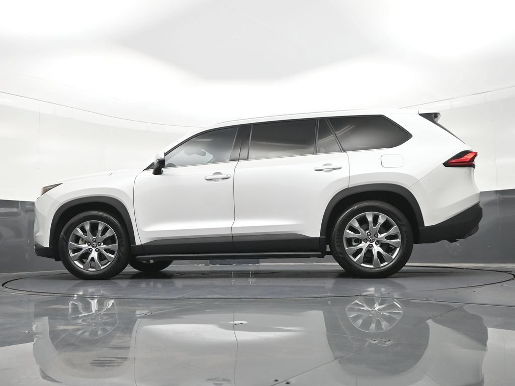 Used 2024 Toyota Grand Highlander AWD Hybrid image 25