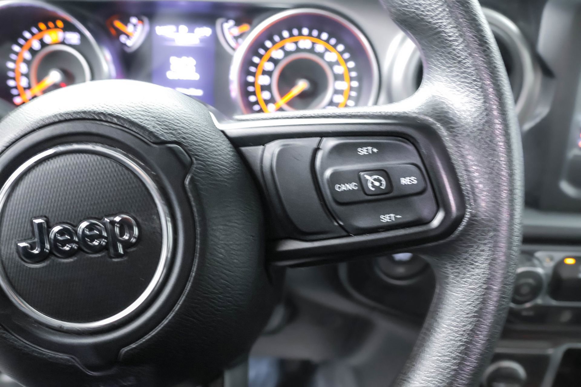 Used 2023 Jeep Wrangler Sport AWD/4WD image 18