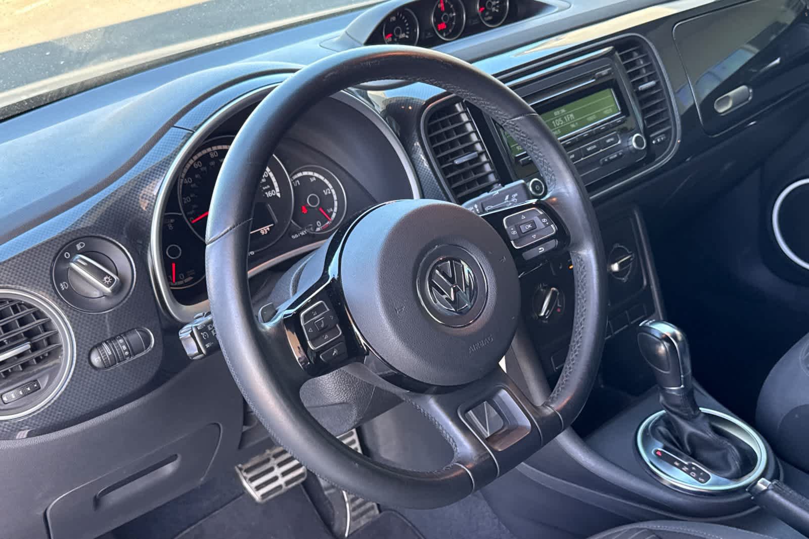 Used 2014 Volkswagen Beetle R-Line FWD image 14