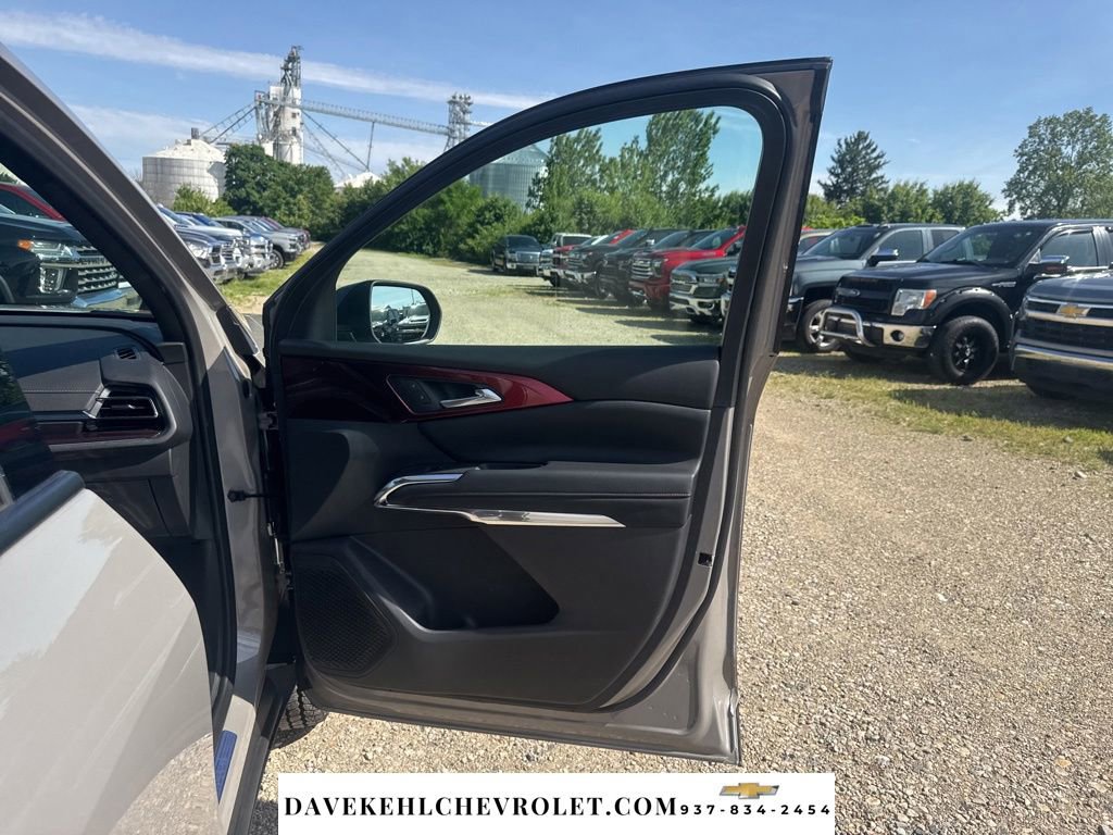 Used 2026 Chevrolet Traverse Z71 w/ Driver Confidence Package AWD/4WD image 32