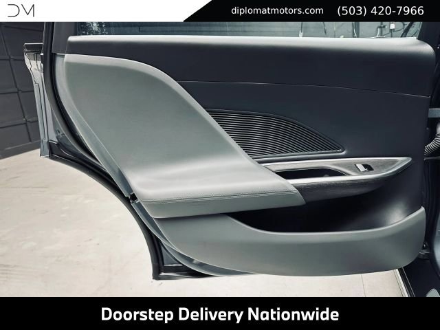 Used 2025 Lucid Air Pure RWD image 26