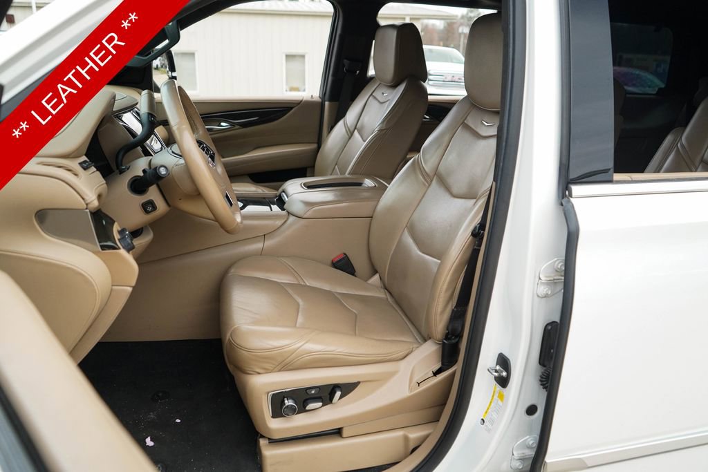 Used 2019 Cadillac Escalade Platinum image 8