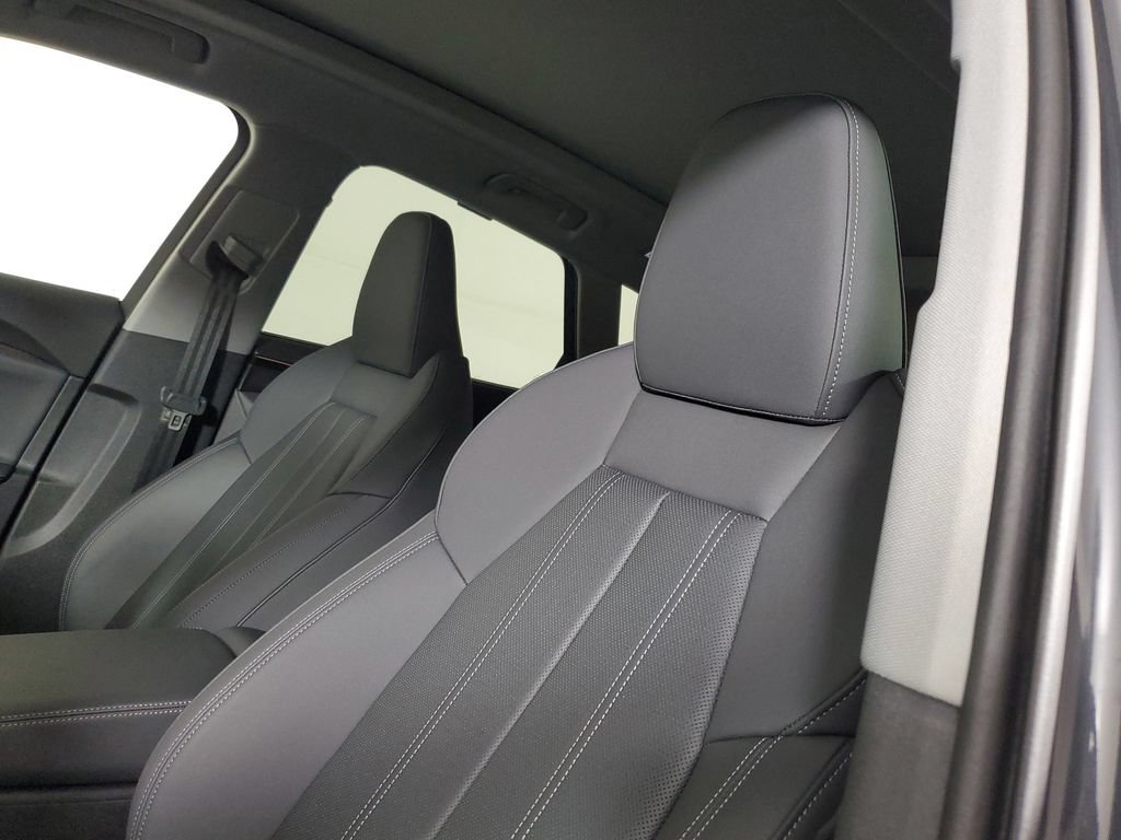 Used 2025 Audi Q5 Prestige AWD/4WD image 23