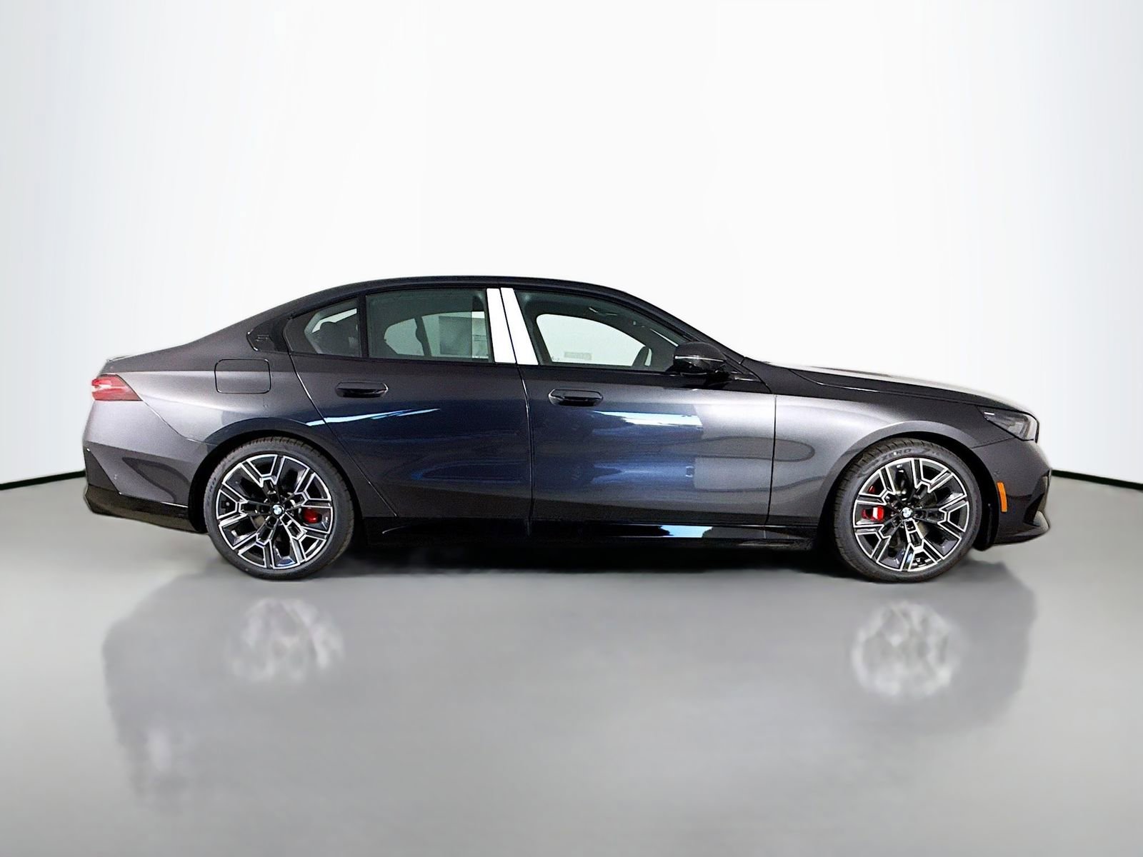 New 2026 BMW i5 eDrive40 w/ M Sport Package image 8