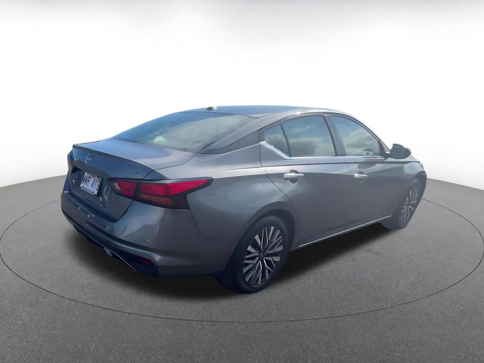 Used 2023 Nissan Altima 2.5 SV FWD image 15