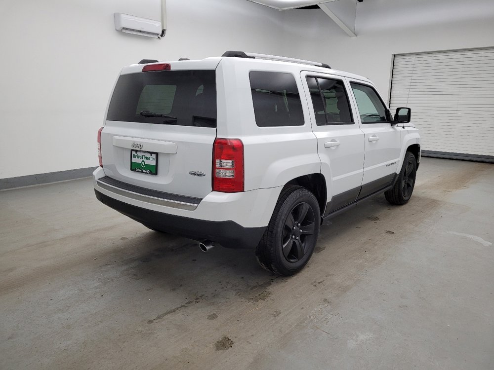 Used 2016 Jeep Patriot High Altitude image 9
