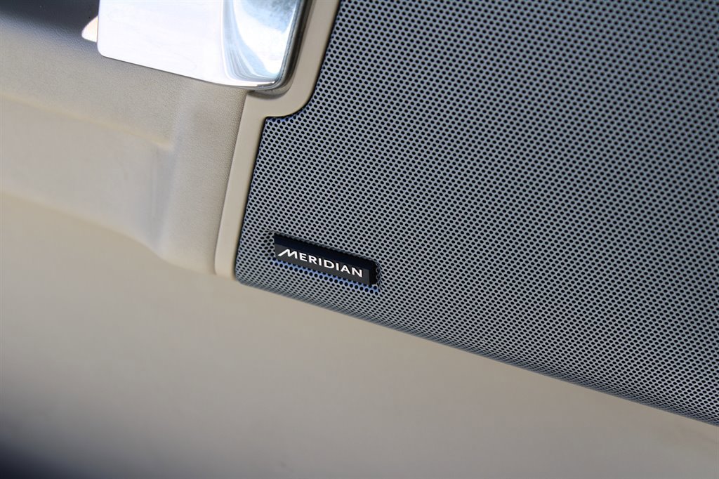 Used 2016 Land Rover LR4 HSE image 34