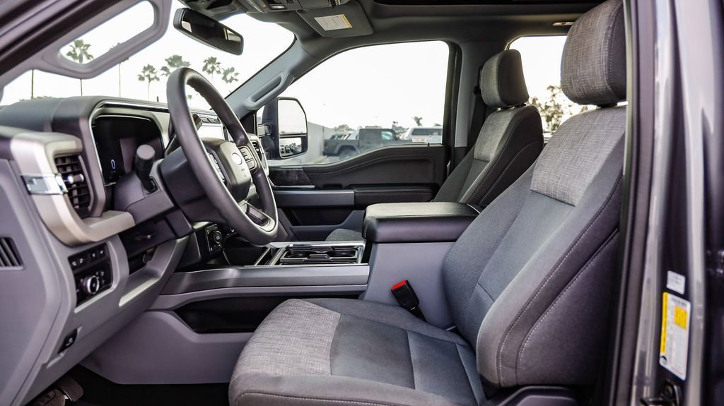 Used 2023 Ford F350 XLT w/ Black Appearance Package image 22