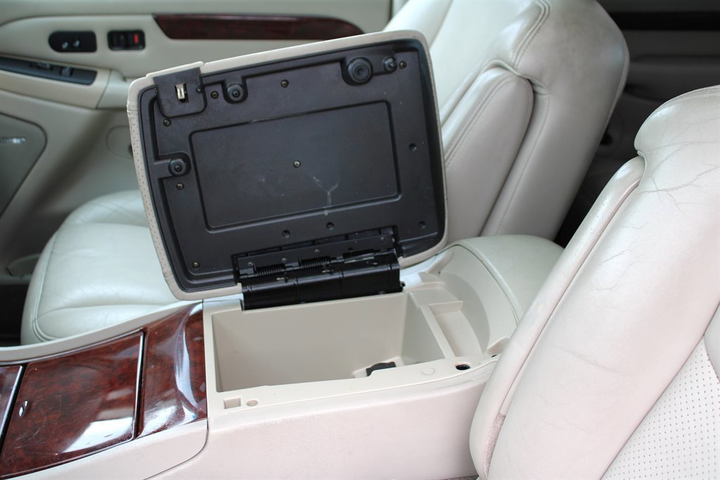 Used 2006 Cadillac Escalade EXT image 28