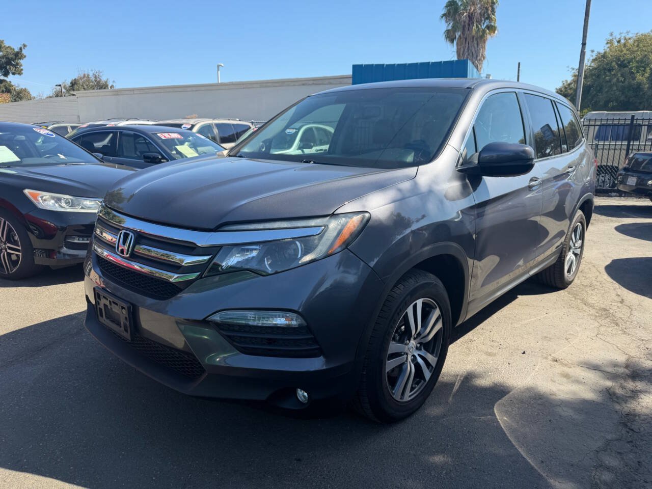 Used 2017 Honda Pilot EX-L image 1
