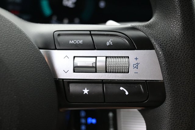 Used 2025 Hyundai Sonata SEL FWD image 16