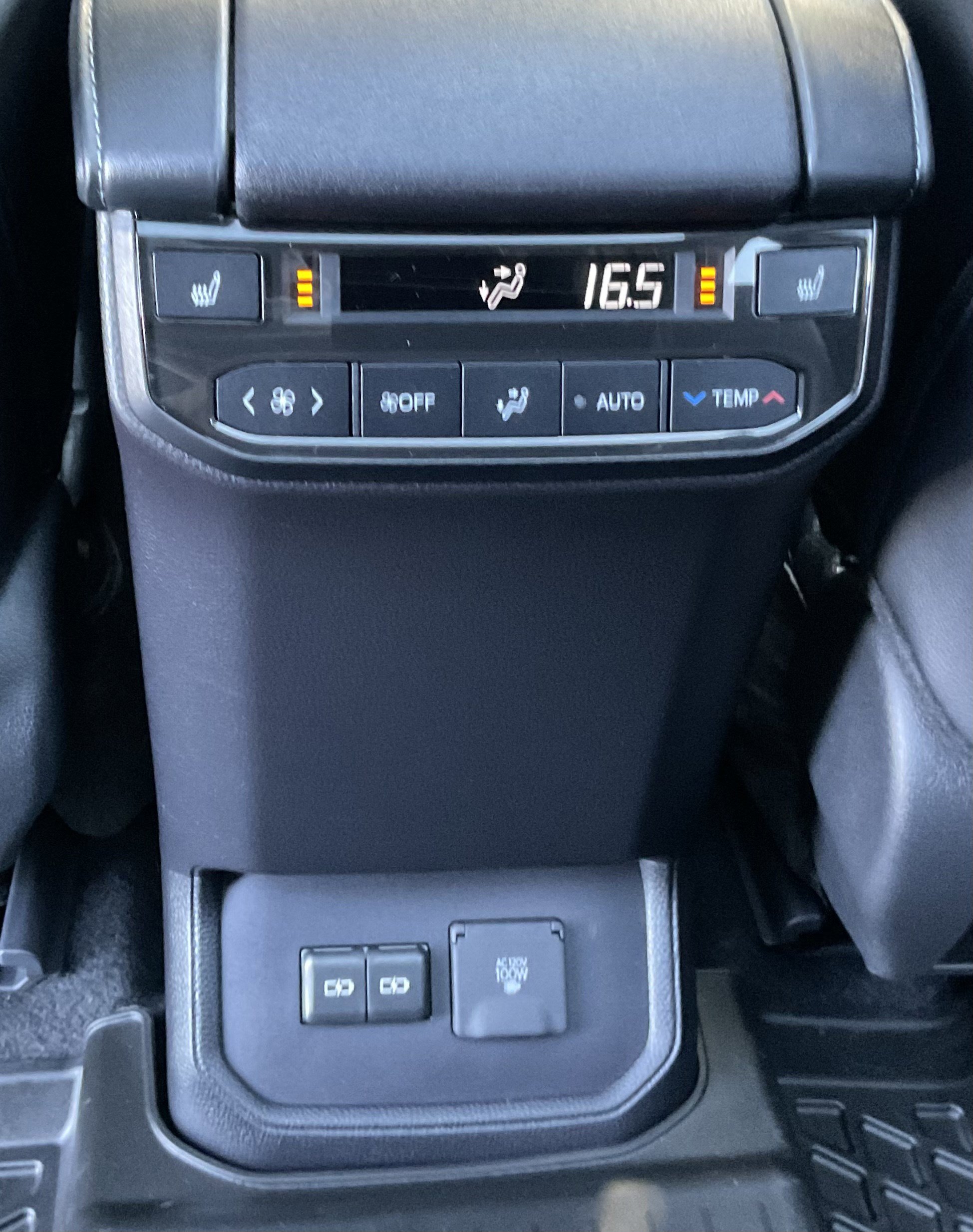 Used 2024 Toyota Highlander Platinum image 41