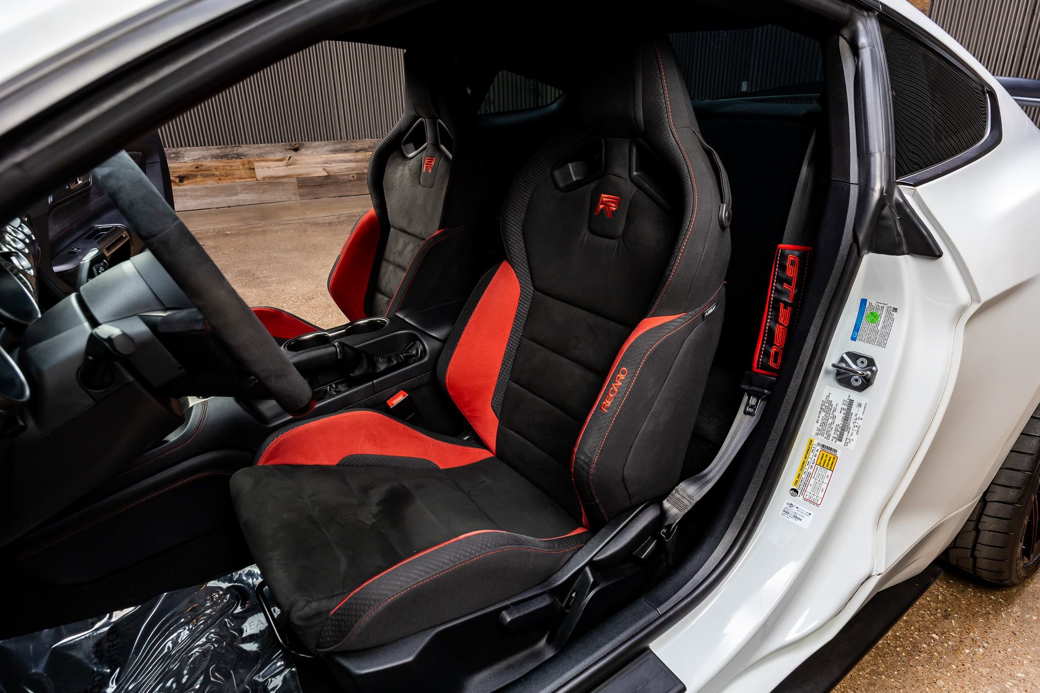 Used 2020 Ford Mustang Shelby GT350R w/ GT350R Equipment Group 920A image 25