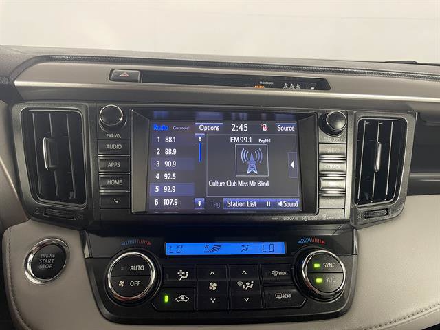 Used 2018 Toyota RAV4 Limited AWD/4WD image 17