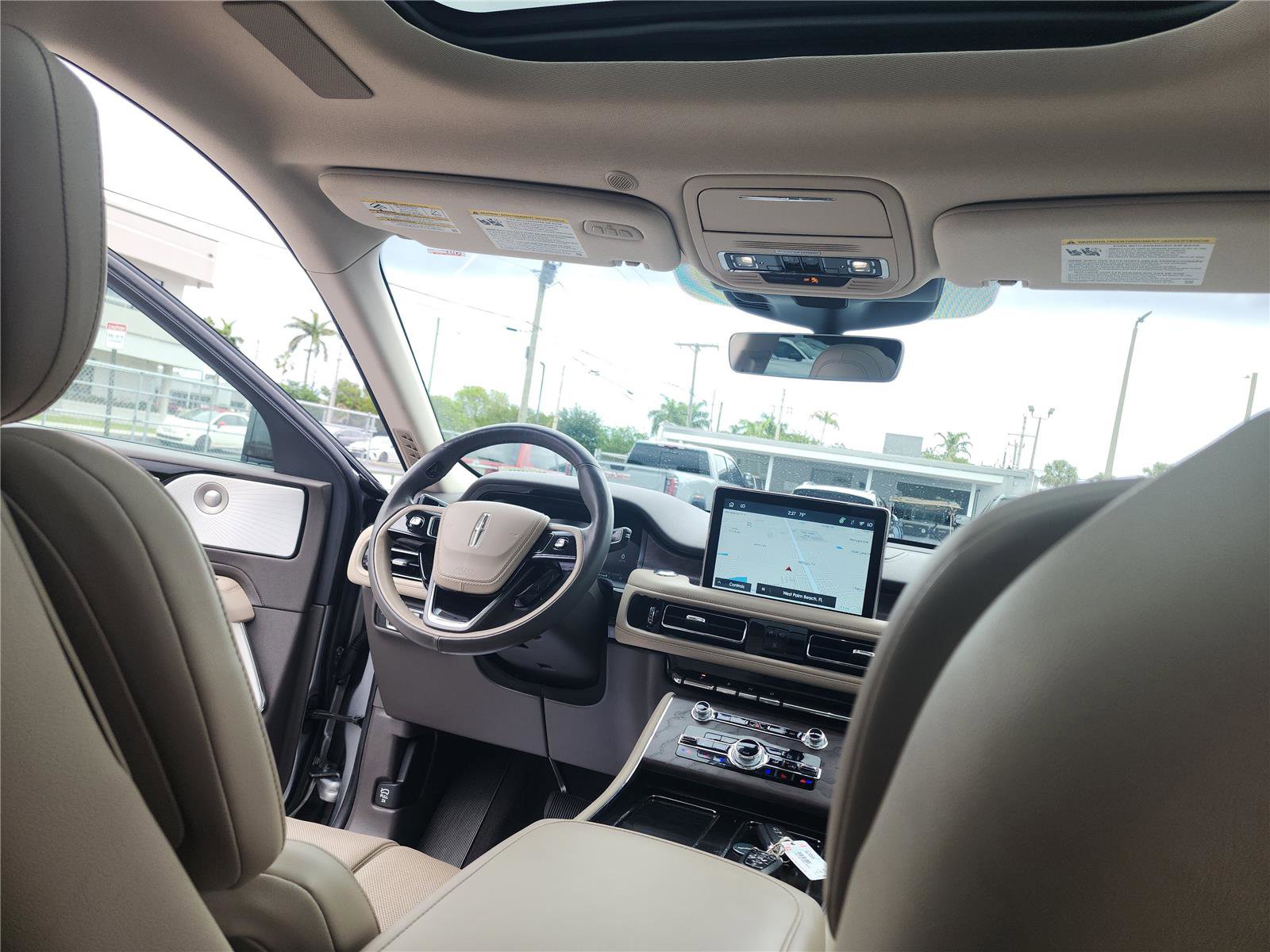 Used 2023 Lincoln Aviator Reserve w/ Equipment Group 201A AWD/4WD image 30