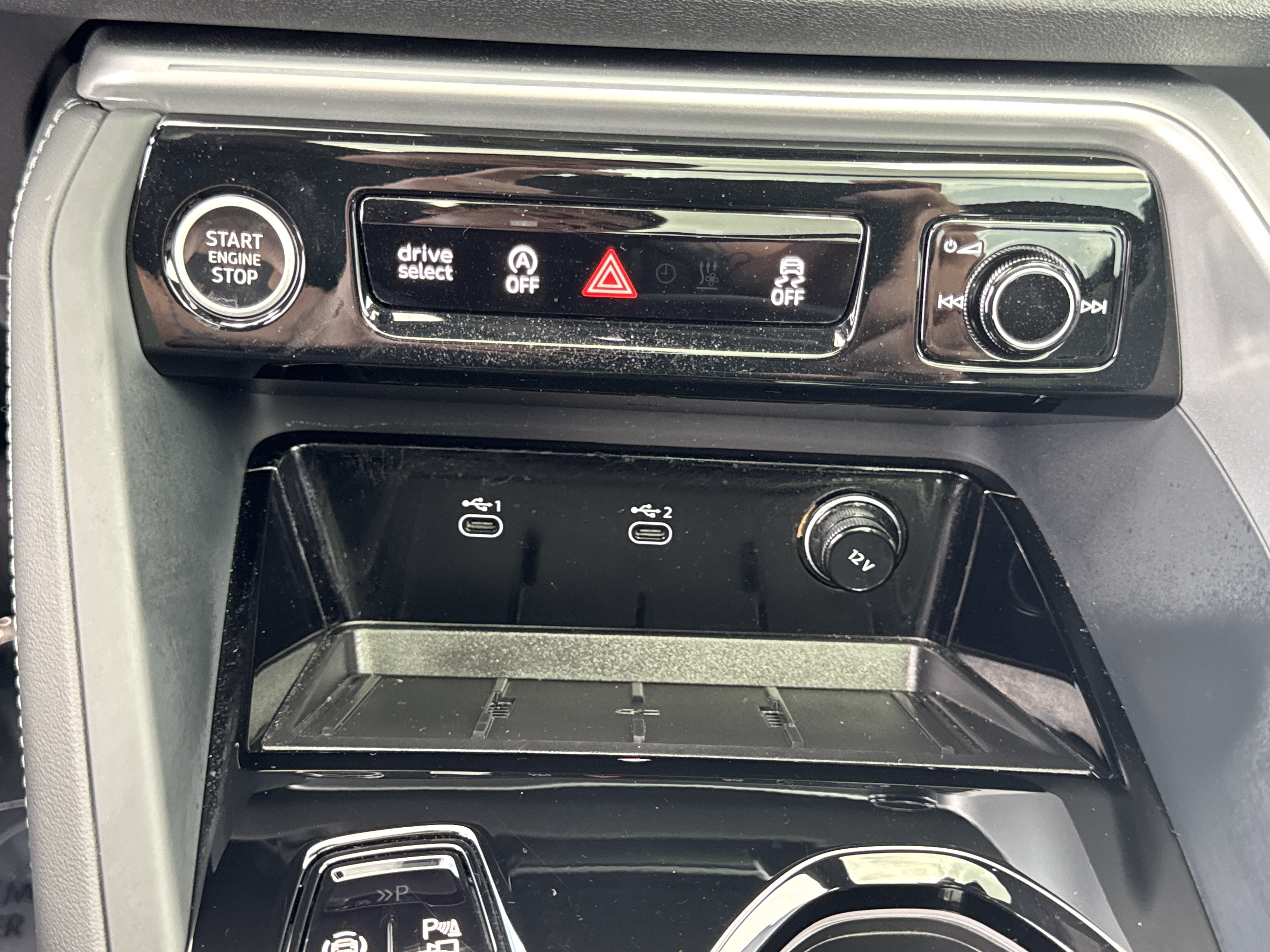 Certified 2025 Audi Q5 Premium w/ Convenience Package AWD/4WD image 29