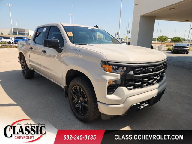 Used 2026 Chevrolet Silverado 1500 Custom RWD image 1
