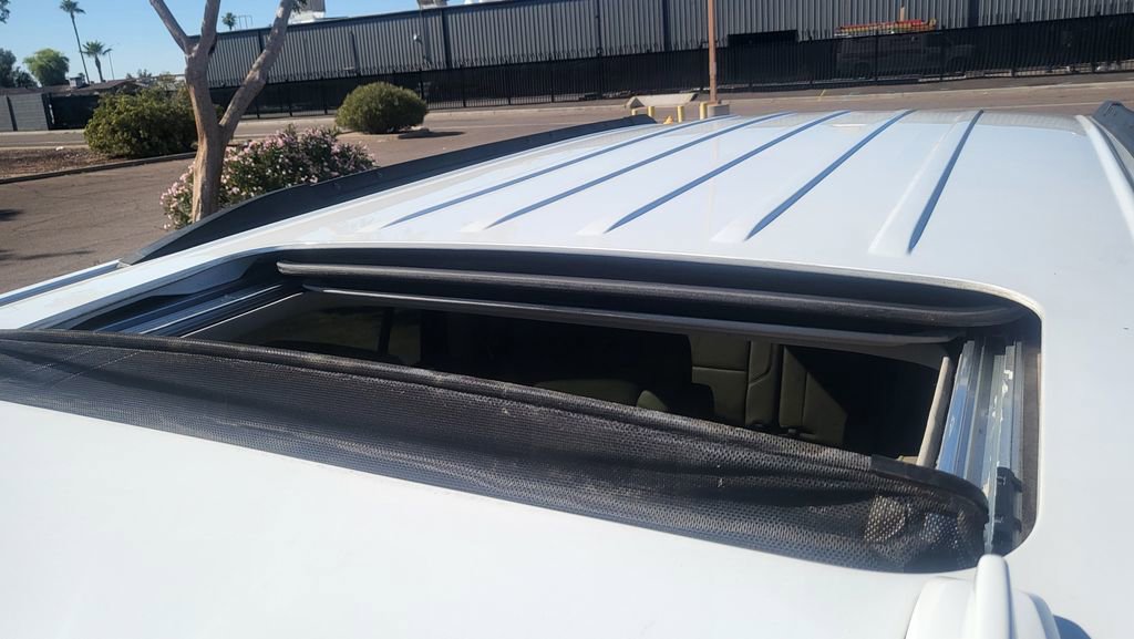 Used 2017 Chevrolet Tahoe LT w/ Luxury Package image 43