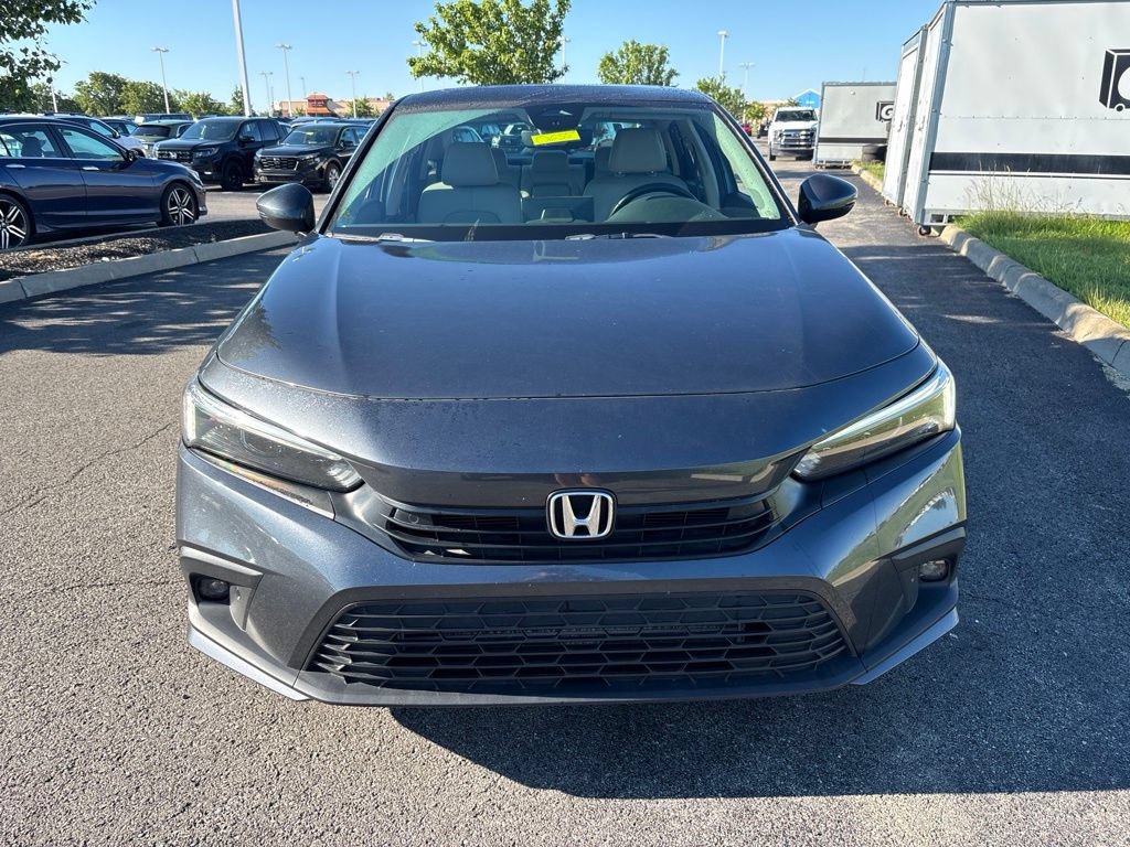 Used 2023 Honda Civic Touring image 2