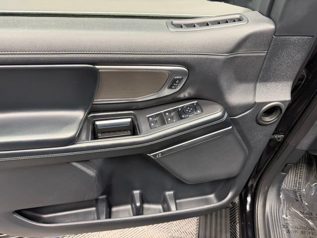 Used 2025 Ford Expedition Max Platinum AWD/4WD image 14