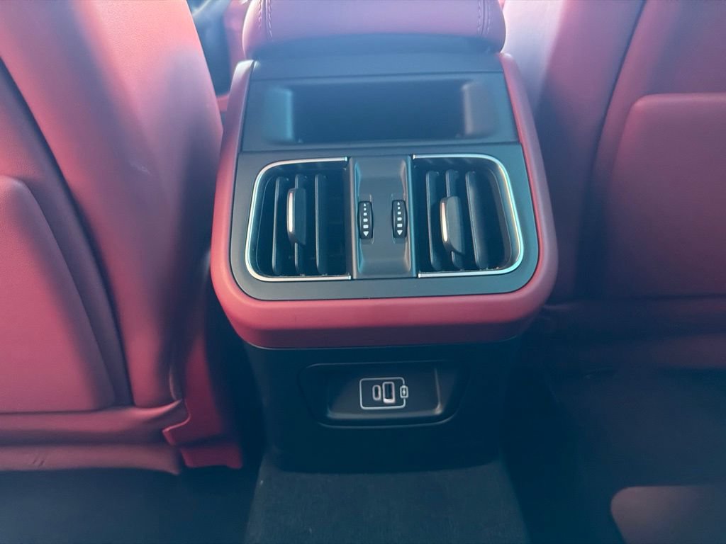 Certified 2023 Maserati Grecale Modena AWD/4WD image 17