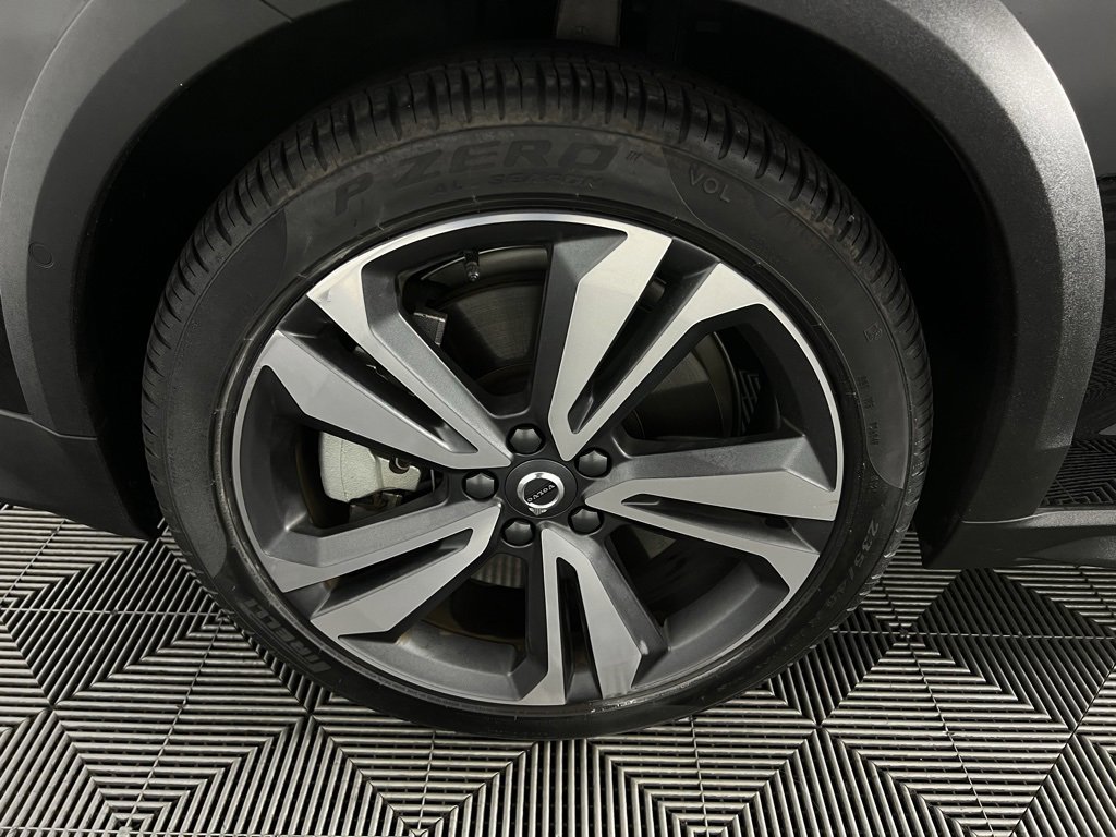 Used 2025 Volvo V60 B5 Cross Country Plus image 12