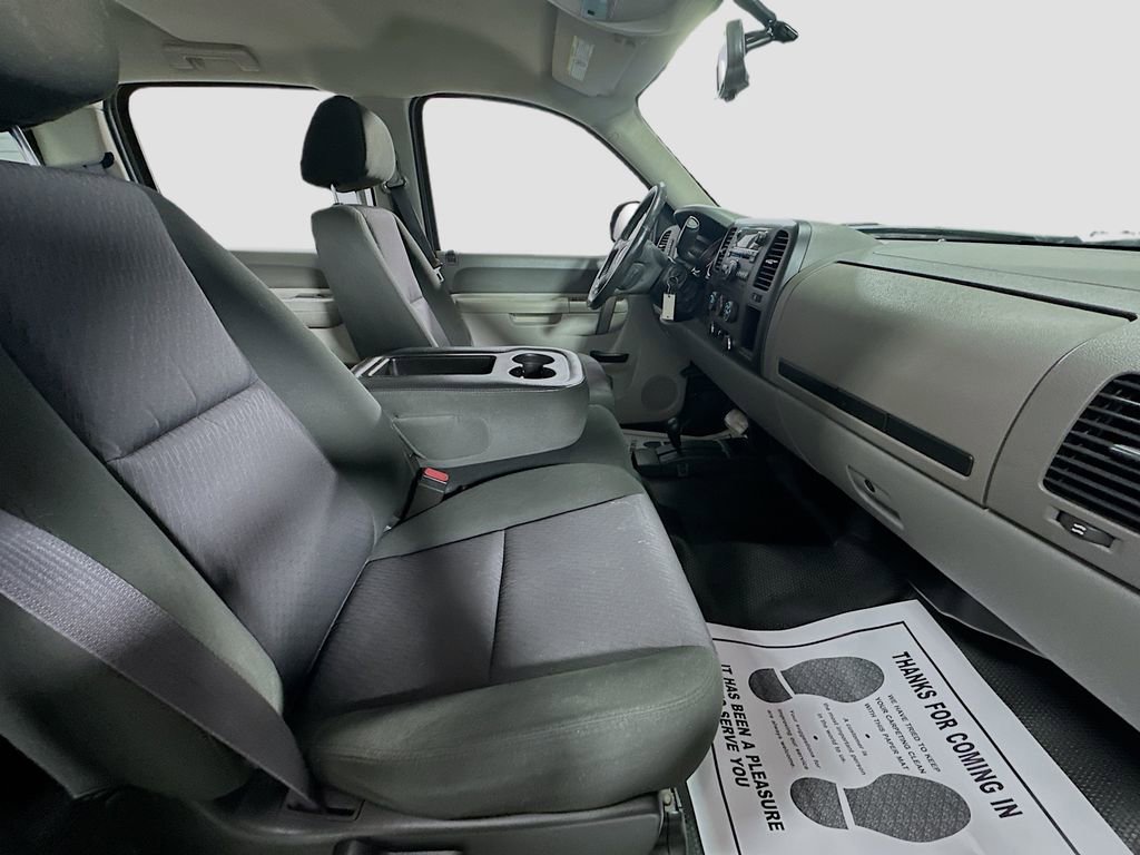 Used 2014 Chevrolet Silverado 2500 W/T image 25