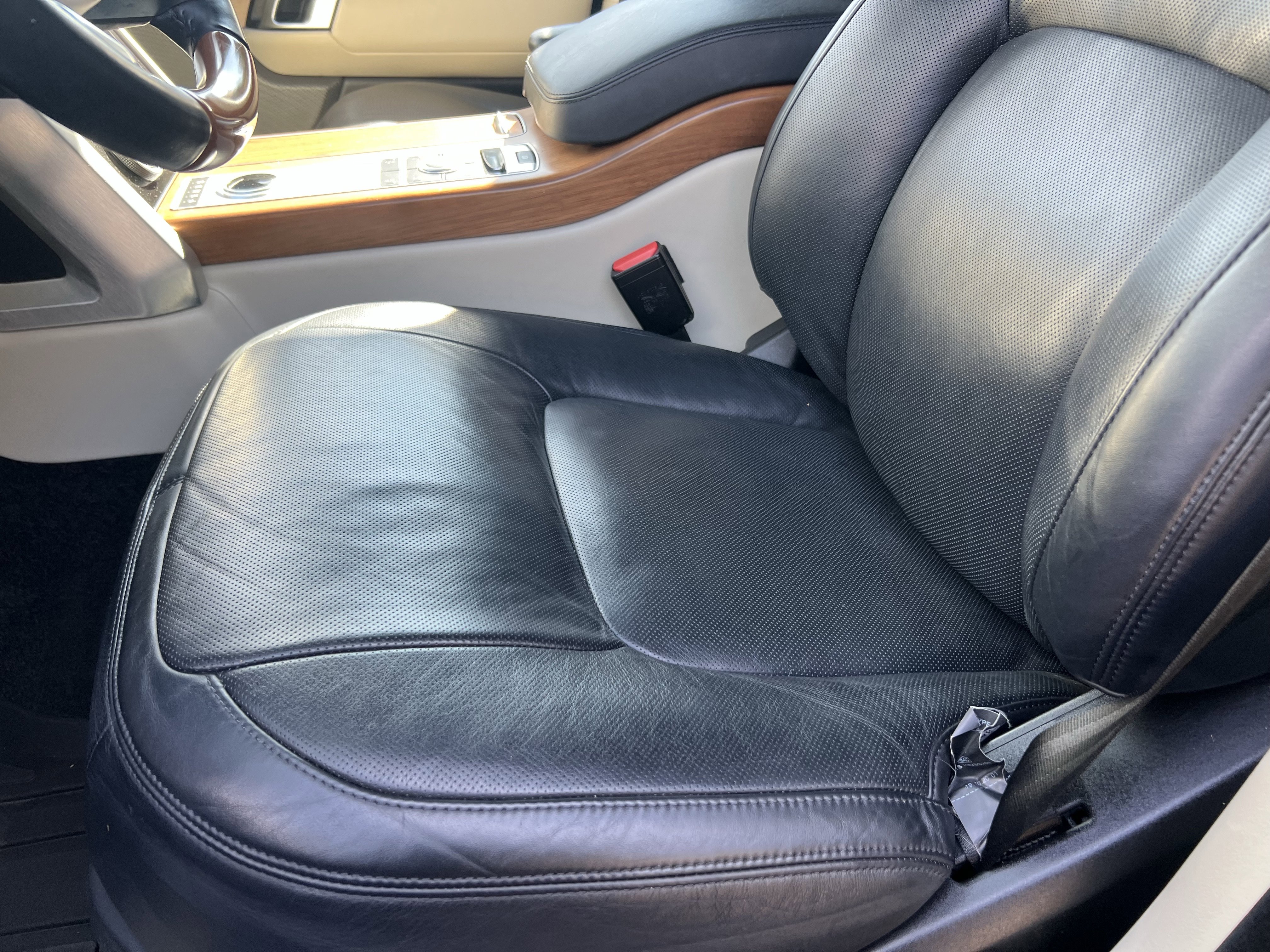 Used 2021 Land Rover Range Rover Long Wheelbase Autobiography image 13