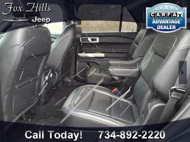 Used 2022 Ford Explorer XLT w/ Equipment Group 202A image 12