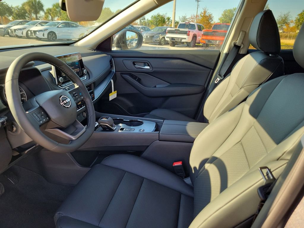 New 2026 Nissan Rogue SV image 8
