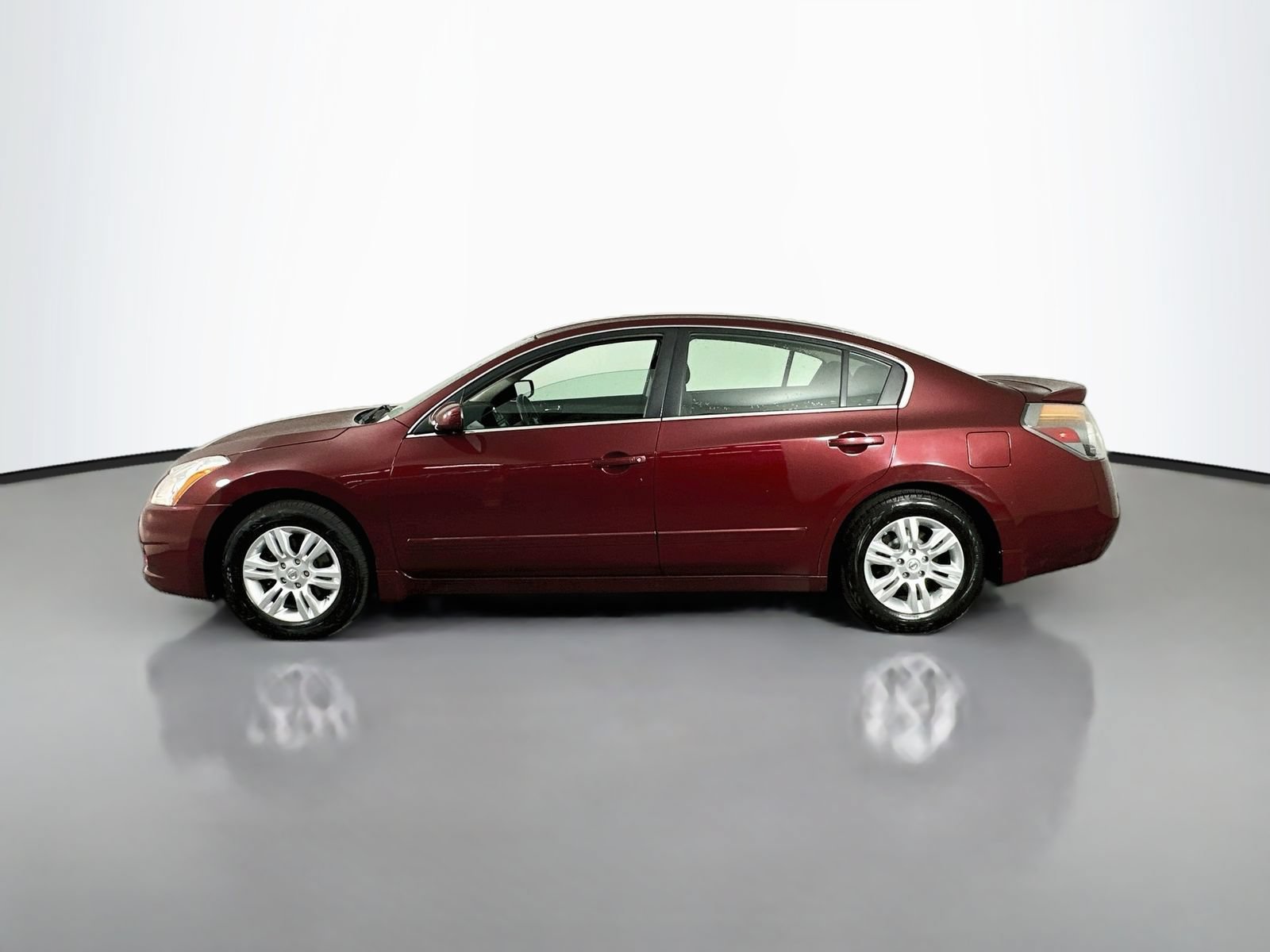 Used 2012 Nissan Altima 2.5 S w/ 20th Anniversary Pkg FWD image 4