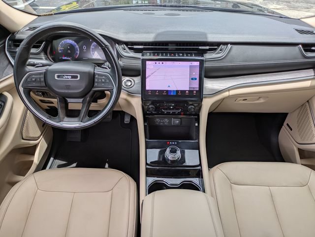 Certified 2022 Jeep Grand Cherokee L Limited RWD image 11
