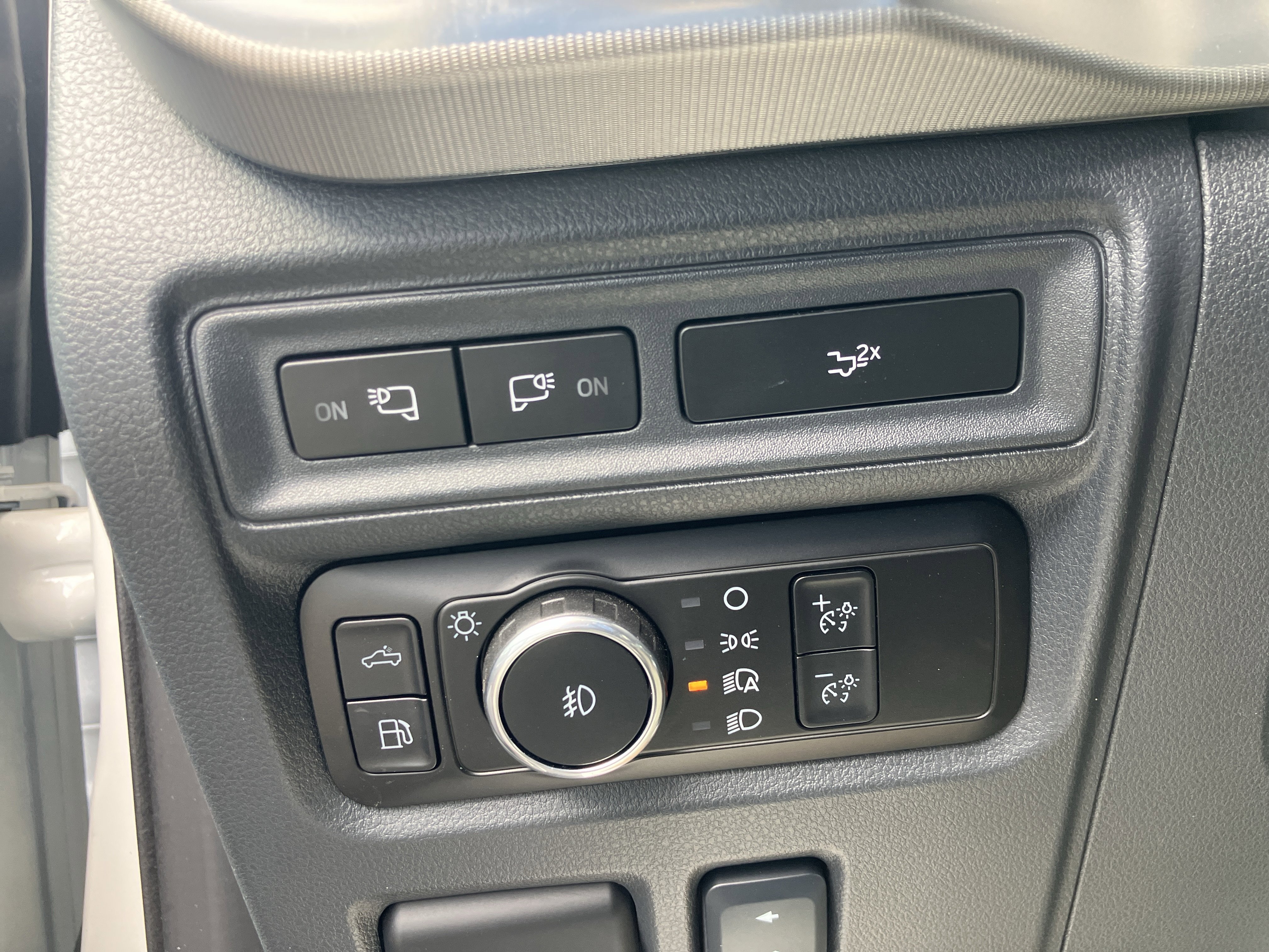 Used 2024 Ford F150 Lariat image 22