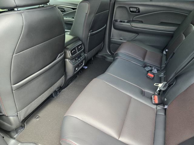 Used 2024 Honda Passport Black Edition image 37