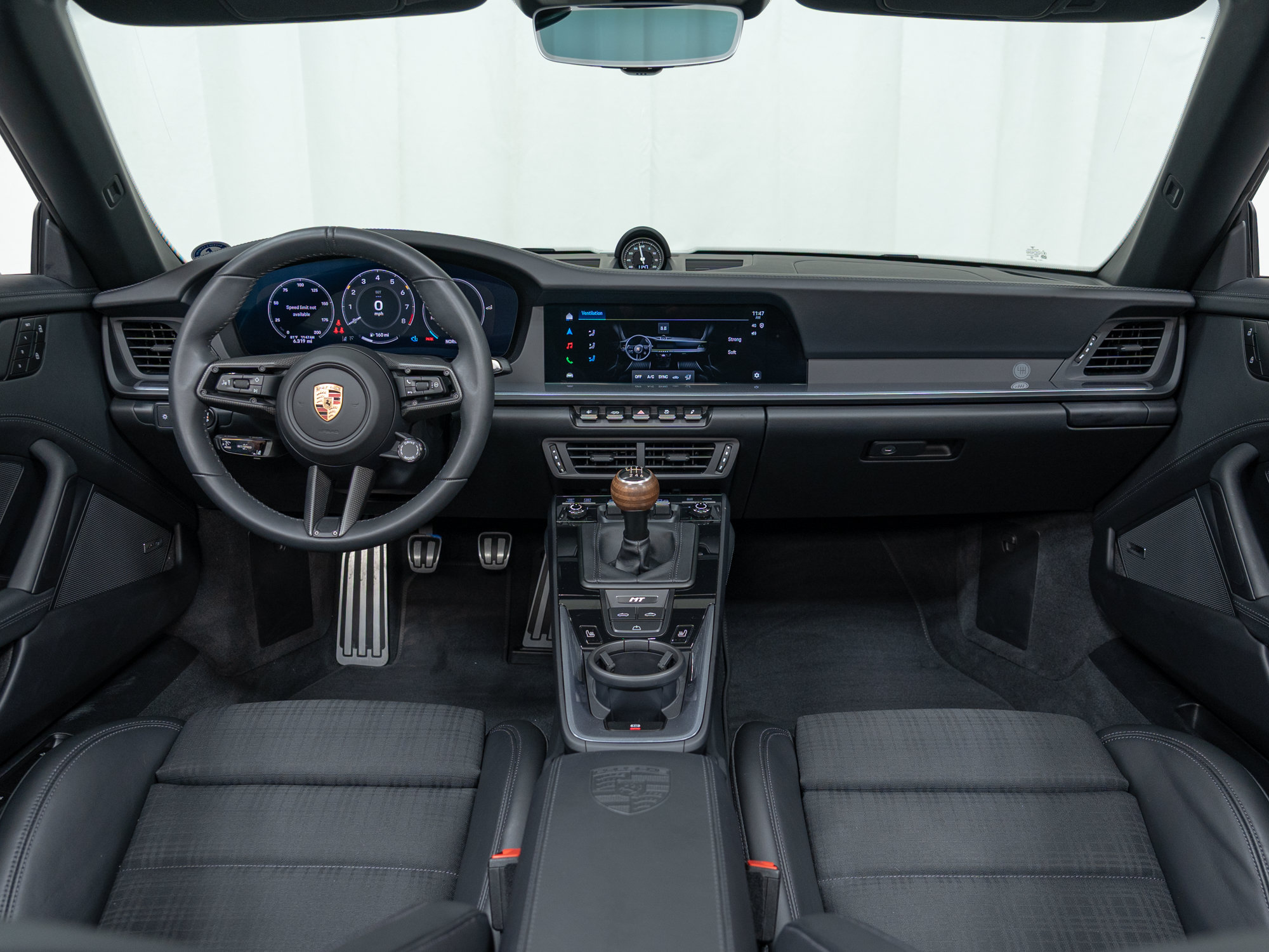 Certified 2026 Porsche 911 Carrera T RWD image 22