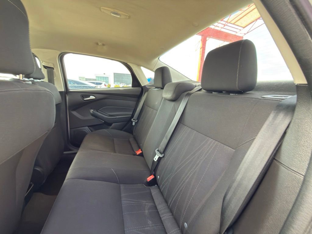 Used 2018 Ford Focus SE image 26