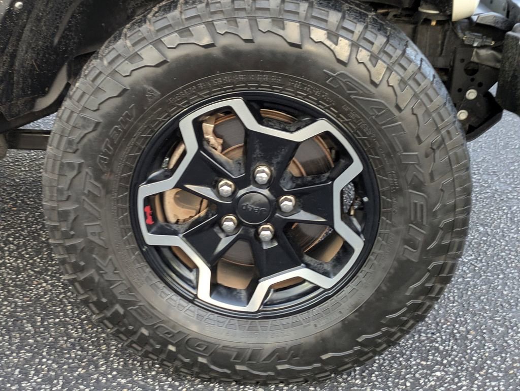 Used 2021 Jeep Gladiator Rubicon image 11